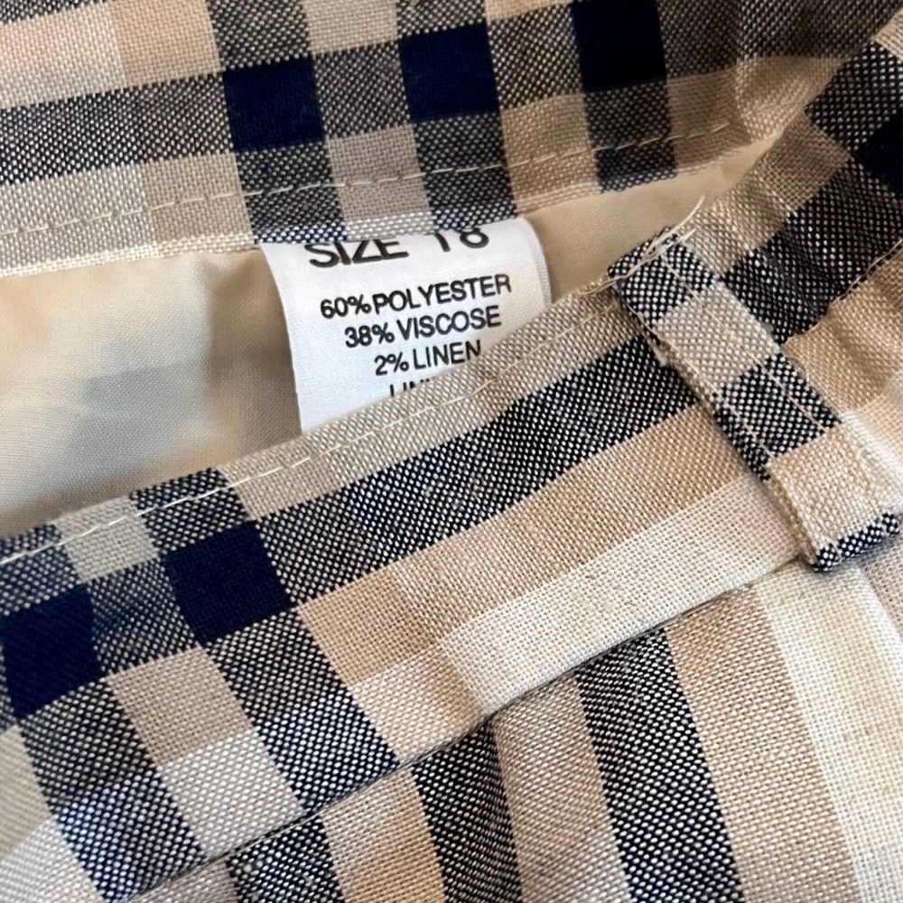 Vintage Plaid Midi Skirt in Beige and Navy Blue - large - Picture 6 of 7